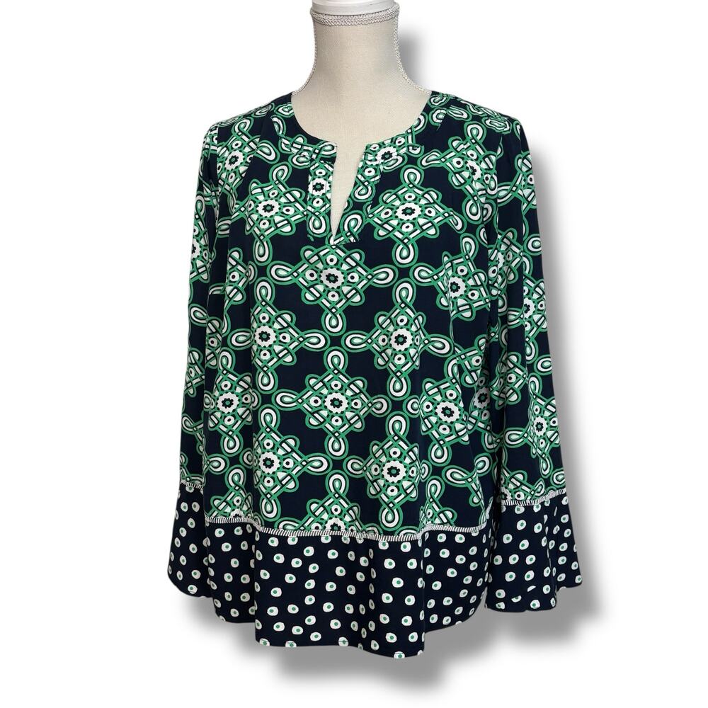 Crown & Ivy Curvy Navy & Kelly Green Tunic Top 1X
